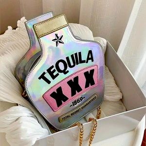 🥃 New! Tequila Silver Holographic Crossbody